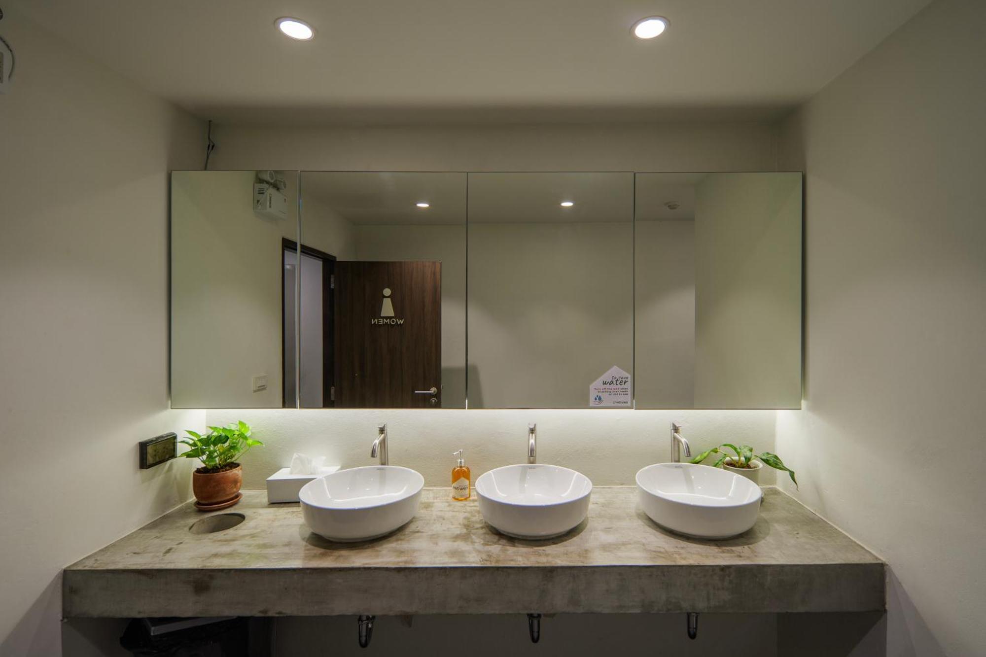 C'house Nhà trọ Bangkok